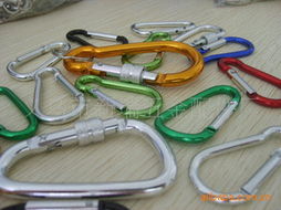 义乌市新瑞五金配件厂 专业门窗挂钩及五金产品全览